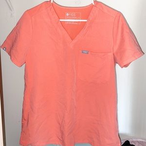 Figs Hot Coral Catarina Scrub Top in size Medium